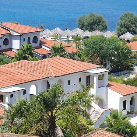 Villaggio Torre Ruffa Robinson Капо-Ватикано Экстерьер фото