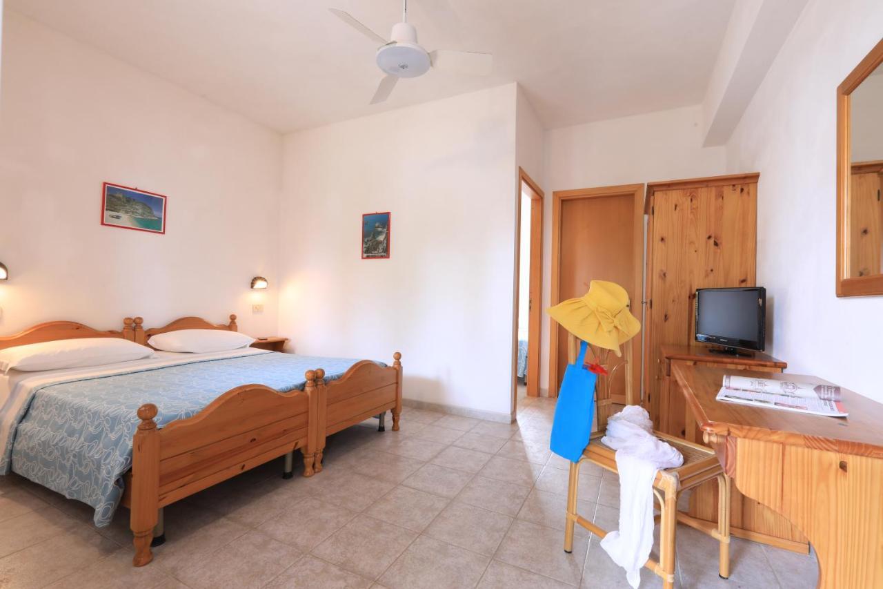 Villaggio Torre Ruffa Robinson Капо-Ватикано Экстерьер фото