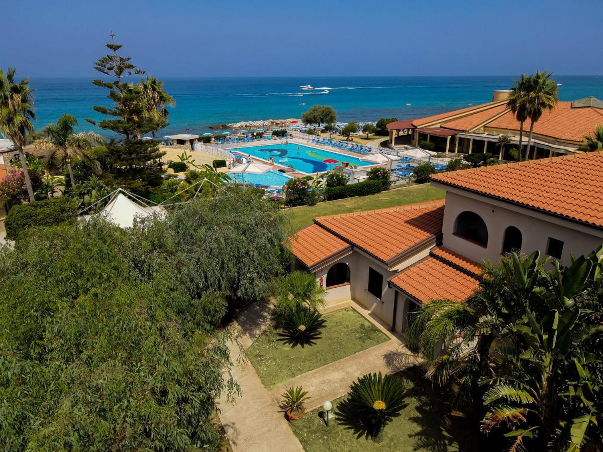 Villaggio Torre Ruffa Robinson Капо-Ватикано Экстерьер фото