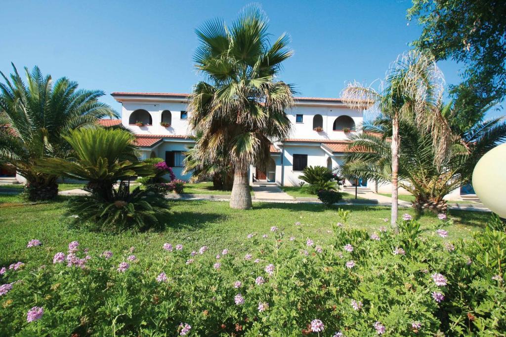 Villaggio Torre Ruffa Robinson Капо-Ватикано Экстерьер фото