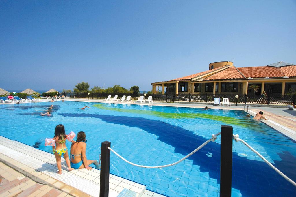 Villaggio Torre Ruffa Robinson Капо-Ватикано Экстерьер фото
