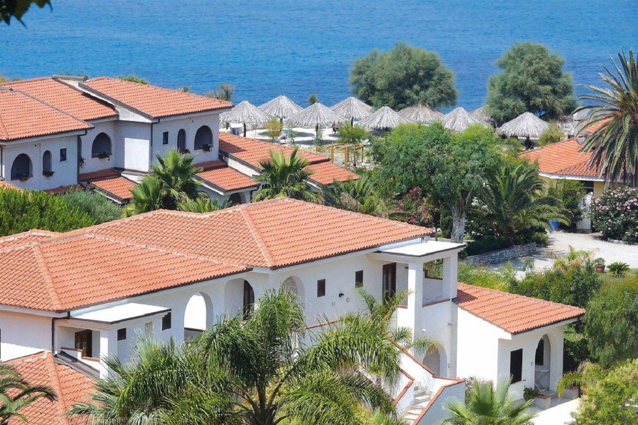 Villaggio Torre Ruffa Robinson Капо-Ватикано Экстерьер фото
